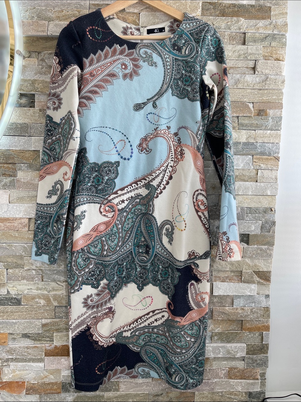 🇨🇦 4G by Gizia Paisley Print Long-Sleeve Sheath Dress